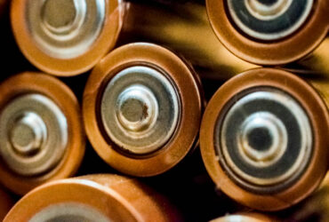 Ilustrasi Limbah Baterai Lithium-Ion