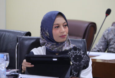 ANGGOTA DPD RI PROV. NTB MIRAH MIDADAN FAHMID Senator Mirah Minta Pemerintah Setempat Perketat Pengawasan Kondisi Hutan NTB